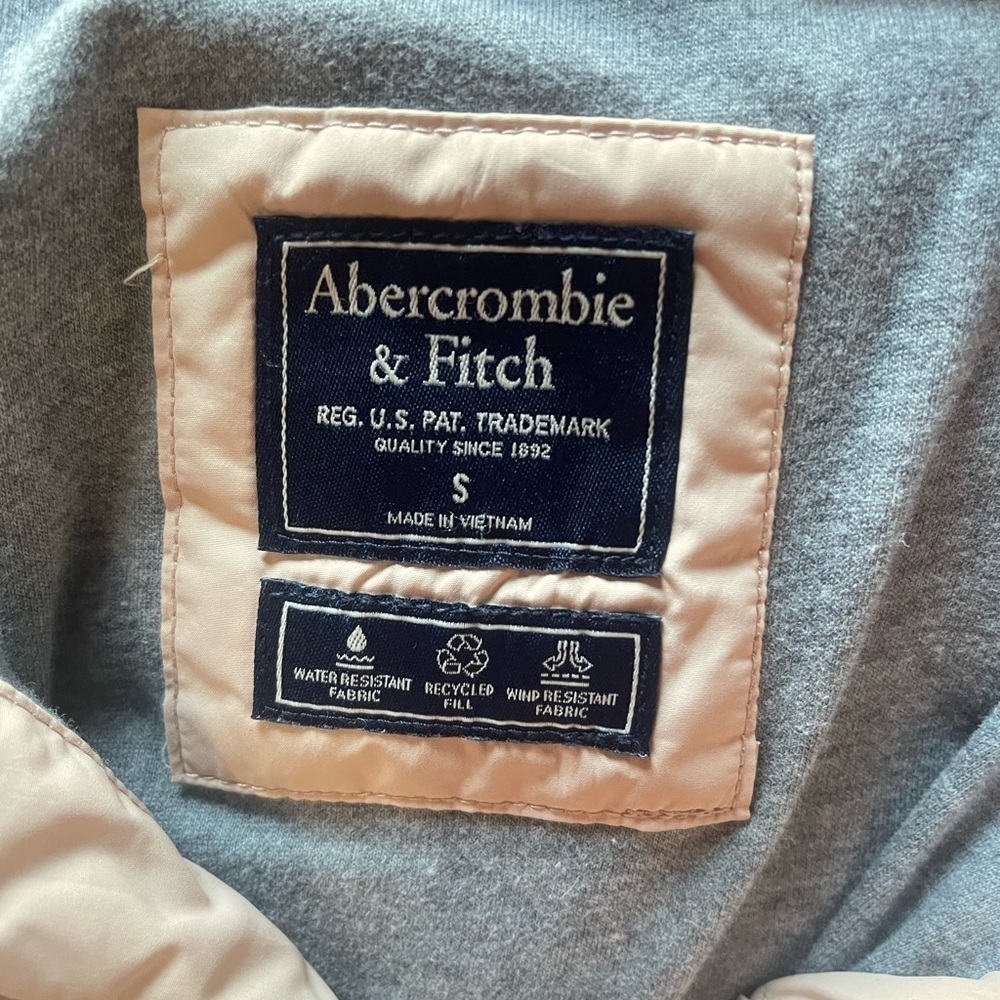 Abercrombie & Fitch Light Pink Quilted Jacket size S - Picture 7 of 10